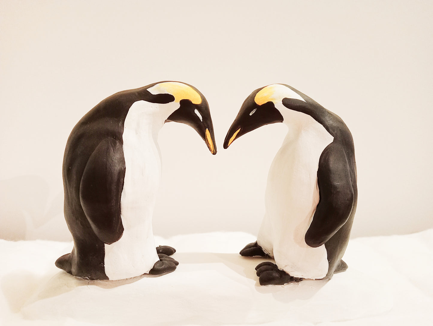 Figurine Couple de Manchots empereurs