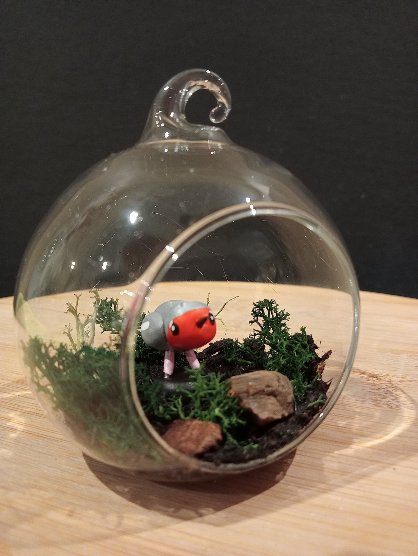 ROBIN - Small "Dream Bubble" pendants