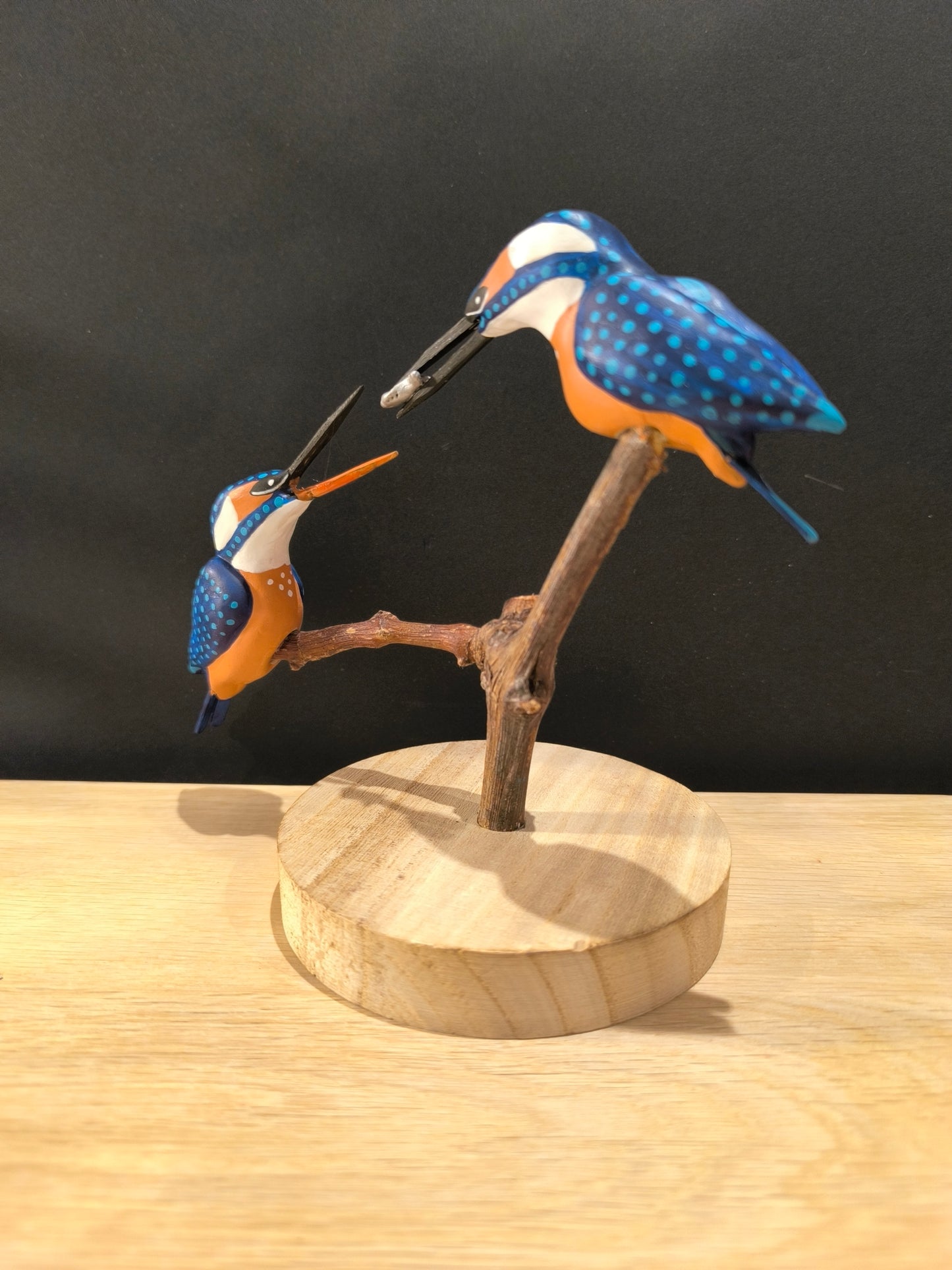 MARTINS PECHEURS en parade nuptiale, sculpture