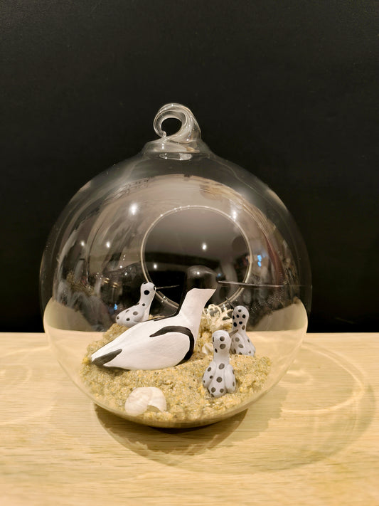 AVOCET AND HER CHILDREN - Small "Dream Bubble" pendant light 