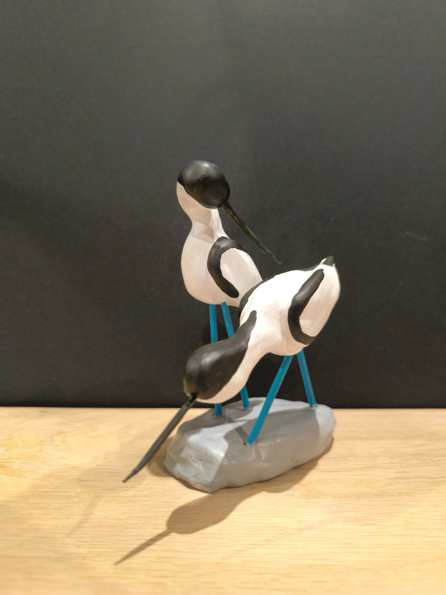 AVOCETTE ÉLÉGANTES en parade nuptiale, sculpture