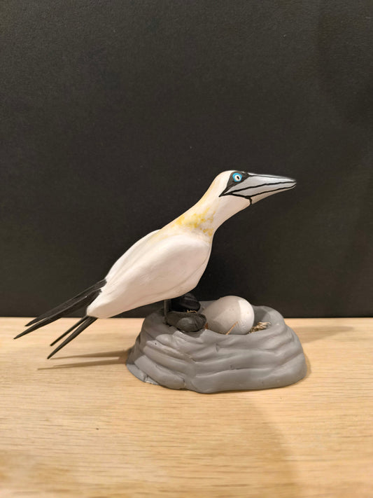 Figurine Fou de bassan sur son œuf